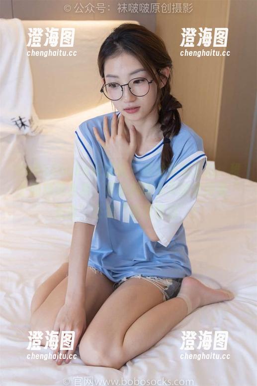 BoBoSocks袜啵啵 - 黑丝花絮汇总：稚予的精选合集，帮你判断今天的穿搭是“正常”还是“我很特别”！