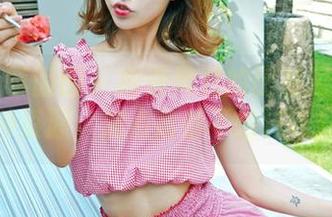 Feilin嗲囡囡 – 娜依灵儿的比基尼写真这种资源，加点盐都不怕过味！