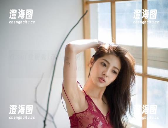 G.su(全智秀)在私拍里和蕾丝赛跑，我只想坐着applauding！