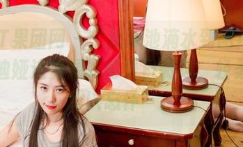 GIRLT果团网 – “从泳池滴水到图库记录，陈迪娅这资源如同夏日微风，轻柔却又难以忘怀”。