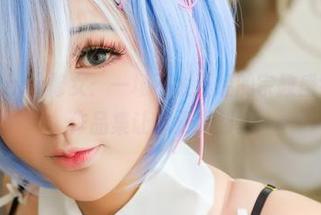 MiMi Chan修女：一场不太正经的宗教盛会，下载作品集让你更深刻。