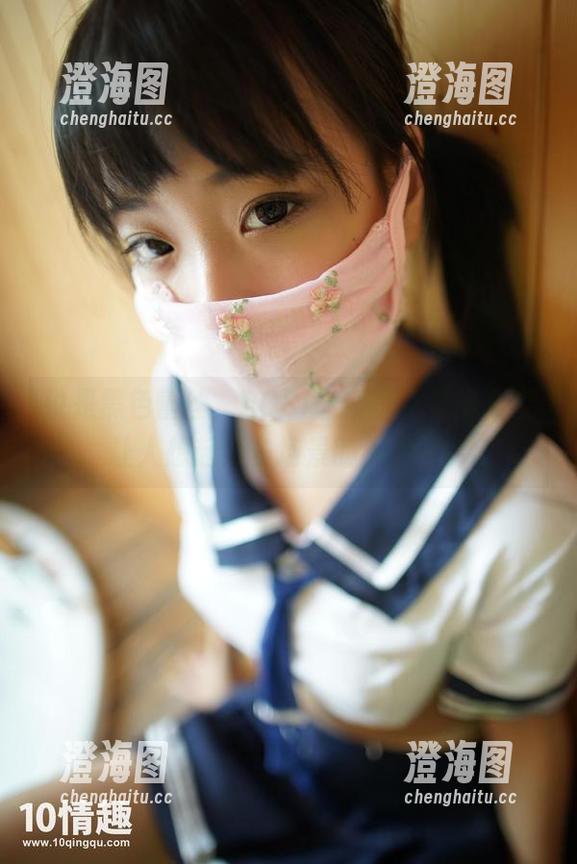 ROSI口罩 说是黑色蕾丝,ROSI最新写真里却藏着让人想起众多场景的小细节。