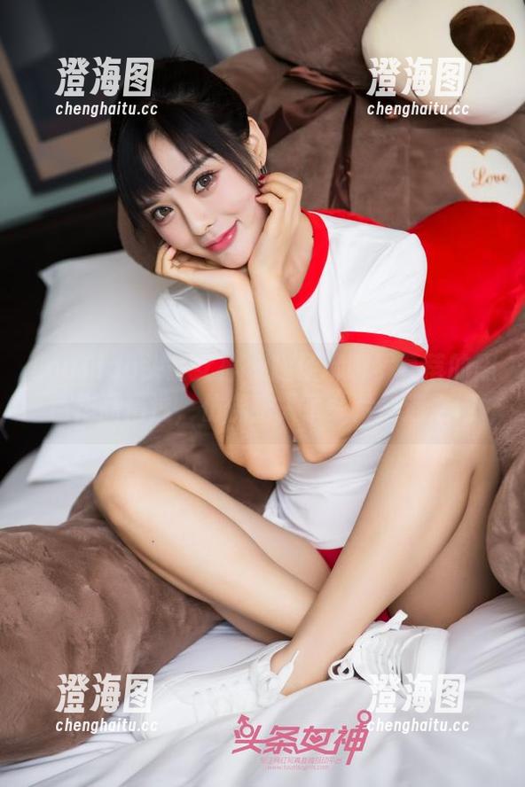 TouTiao头条女神-罗蔓蒂 TouTiao头条女神 - 随便聊聊罗蔓蒂的黑色作品精选,仿佛踏入了一片奇遇之地
