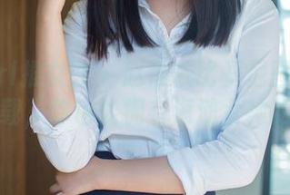 TuiGirl推女郎 – 赵惟依比基尼图包——只需下载，你也能拥有海滩女神的风范！
