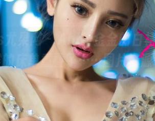 UGirls尤果网 – Abby金金的白裙和我爸小时候的床单重叠了……图片资源可还行?