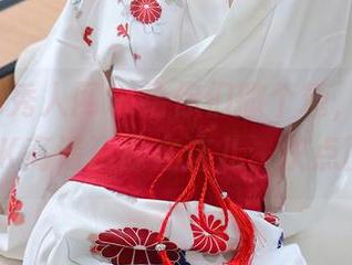 Xiuren秀人网 – 给你们撒个糖，Egg尤妮丝JK高清资源在这儿，快点围观！