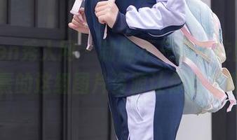Xiuren秀人网 – 制服不只是在校园里，沈佳熹的这组图片资源让你重温青春！