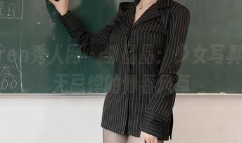 Xiuren秀人网 – 邹晶晶：少女写真，肆无忌惮的青春风草