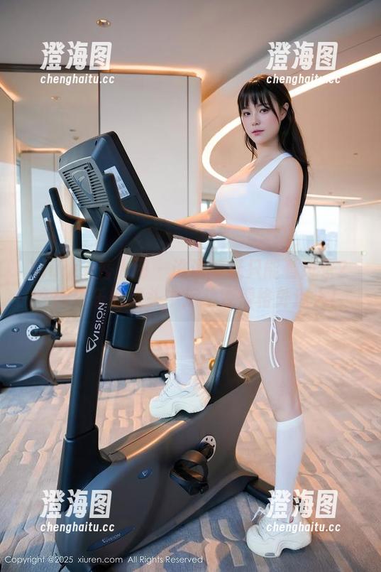 Xiuren秀人网 - 谁说壁纸只能看风景？在陶喜乐的镜头中运动变得格外迷人！
