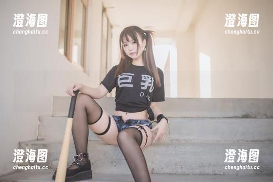 yoko夏宅送上超可爱的妹妹写真图包，保证合你胃口。小心，吃多了会变得不愿意吃饭哦！