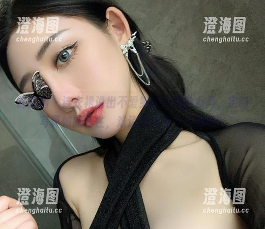 微密圈 - 连衣裙说出不爱笑的赛琳的心声，定制写真如此任性，难道不止是个衣服吗？