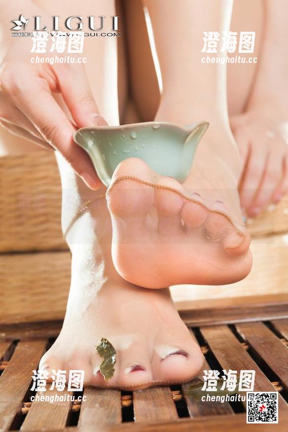 丽柜-左左 丽柜 - 左左带你开启图库纯白模式,高清画质能不能看?!