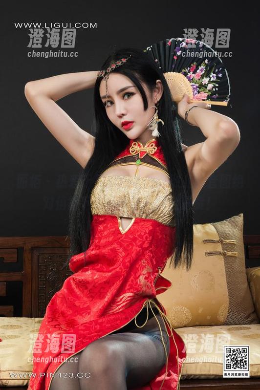 丽柜 - 热衷于美脚的各位，敏儿的套图绝对值得下载，一砖一瓦全是货！