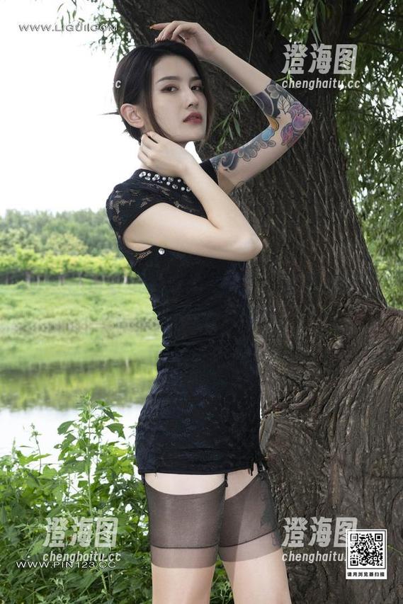 丽柜 - 白云换装成兔女郎了，这图片分享真让人眼前一亮哦！