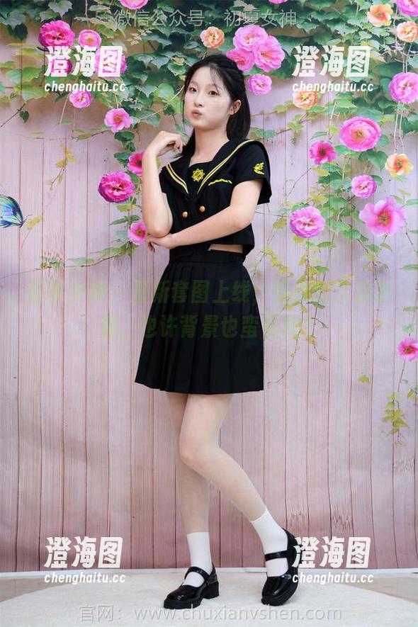 初夏女神 - 最新套图上线，依依的久别重逢，也许背景也蛮有戏？