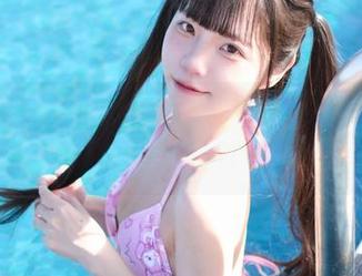 可可小白兔在小旅行里，cos的图片刷爆你的想象力！