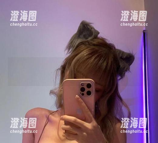 这套啾小妍的写真，能把“女友”换成“女神”吗？