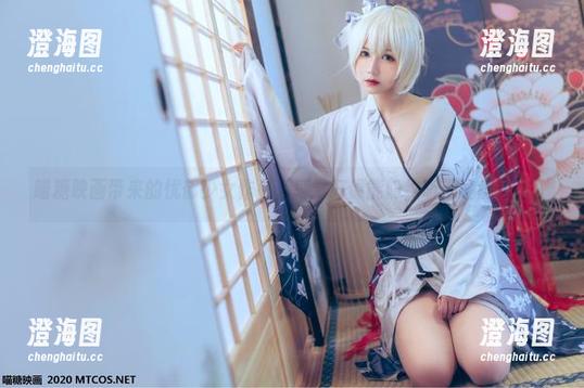 喵糖映画带来的忧郁少女作品，感觉好像能隐约听到她的低语。
