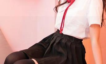 嗲囡囡 – 分享一下尤尤子的妹妹，她的写真太让我意外了！