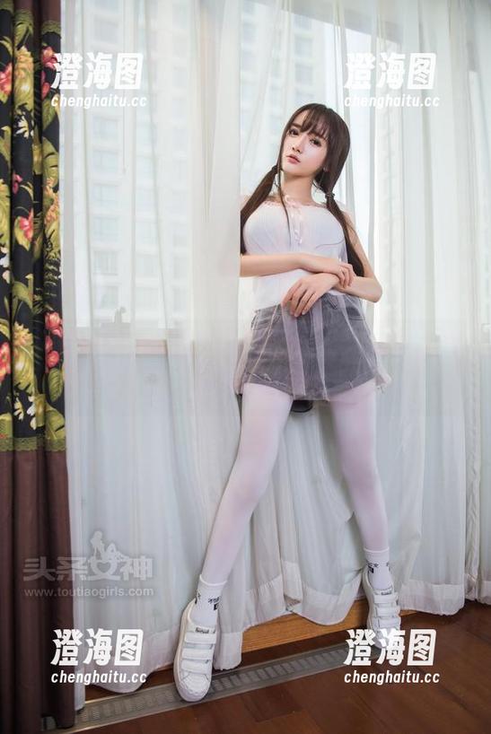 头条女神-周熙妍 头条女神 - 跟周熙妍飞行:空姐造型,高清美图,你的视野已经重启!
