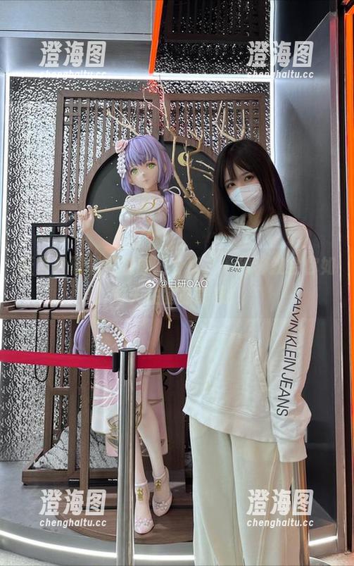 妖君白研的美腿原图分享，一秒钟教会你如何关注腿部美感！