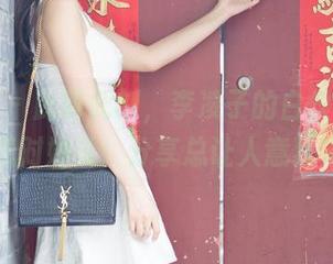 尤果网 – 此时此刻，李凌子的白丝写真集使我想对她说：分享总让人意犹未尽！
