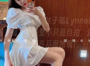 微密圈 – 最新作品：林子喵Lynne的微信朋友圈系列，视频里不只是自拍，还有我的猫咪们在后面抢镜！