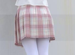 森萝财团 – 卉子与女孩之间的默契，照片从镜头里透出来了。