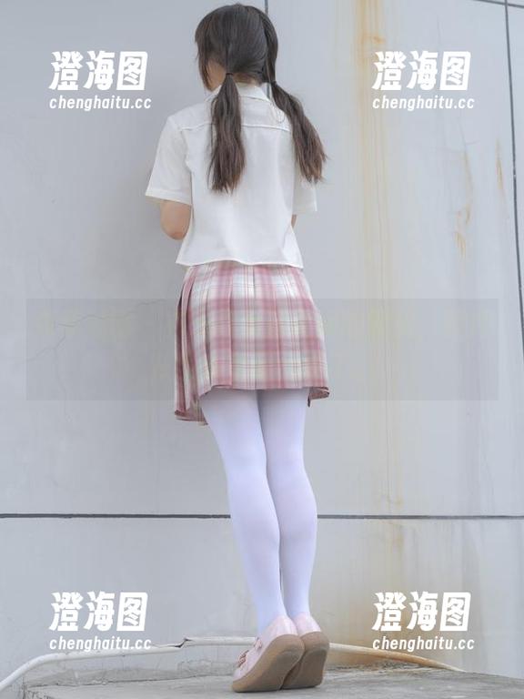 森萝财团 - 卉子与女孩之间的默契，照片从镜头里透出来了。