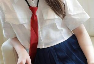 模范学院 – 小奶瓶呜呜的蕾丝写真集：谁说资源不能柔软又迷人？