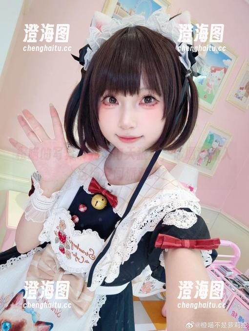 橙喵的写真带我飞向天狼星，你愿意加入这场空间派对吗？
