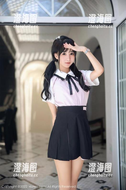 秀人网 - 图包里藏着的温暖，哦，狐小妖Baby的毛衣真让人心动