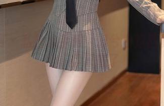 秀人网 – 私拍水手服：田兮白这回真把我给“穿”糟了
