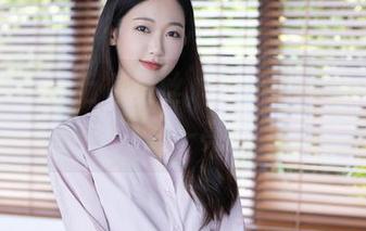 秀人网 – 穿上裤里丝，陈芊儿让无圣光也为之一亮！