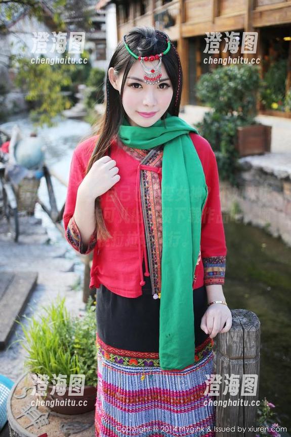 美媛馆 - 感觉自己也能变女神？不如来试试Flower朱可儿的免费下载作品吧，随便拉拉也就行。