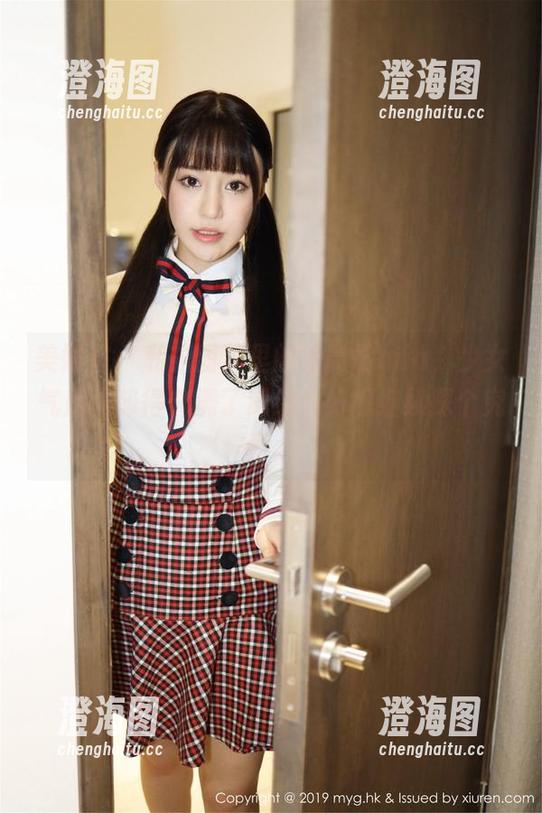 美媛馆 - 私拍图集里的徐微微mia，少女气质浓郁得充满了思绪，好想继续探个究竟。