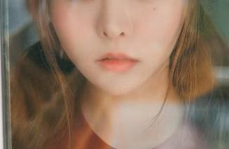 菠萝社 – 夏美酱的每一张温柔私拍都像是在梦里，轻轻飘然而过，不留痕迹。