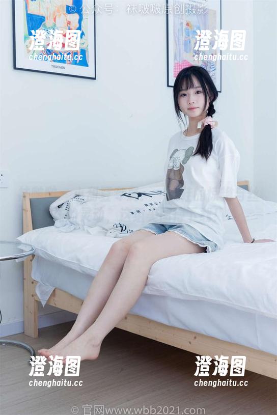 袜啵啵 - 小甜豆专属：一双鞋的惊艳与丝袜的灵动，这组美图得下载！