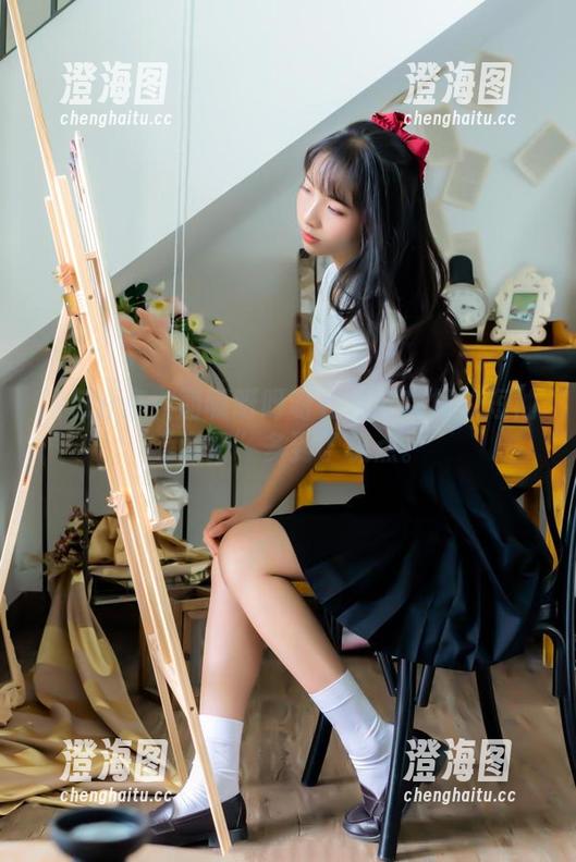 西呱呀呀呀 图包分享:西呱呀呀呀在白云森林的短袖“自如”多到了极点。