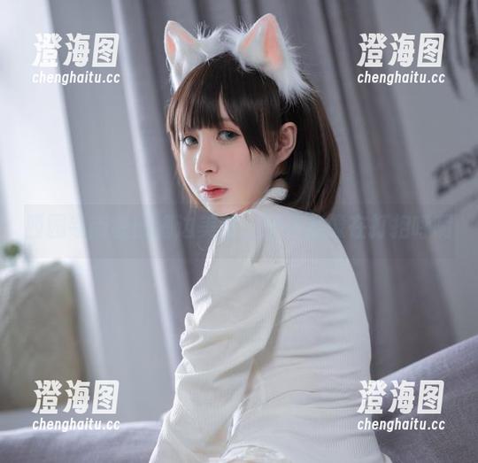 西园寺南歌的海边美图，浪花好像在打招呼啊