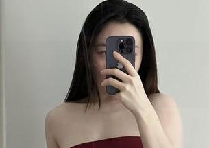微密圈 – 套图里的铁锤姐姐：睡衣、慵懒与不经意的诱惑