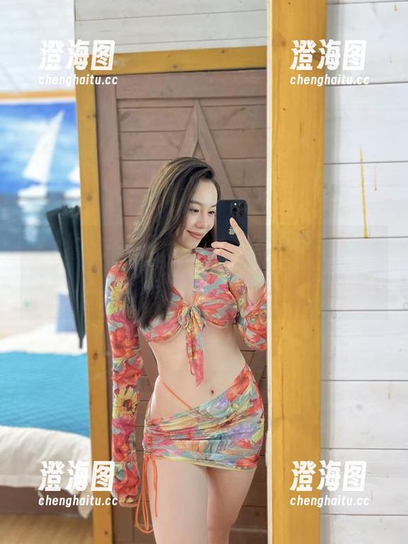 微密圈 - 穿越到未来！“铁锤姐姐”英姿飒爽，高清作品让白色拥抱了战士的召唤。