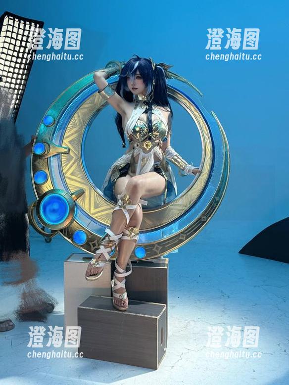 阿薰kaOri：写真的薰薰加油包1.3，把你的想象力打开吧！