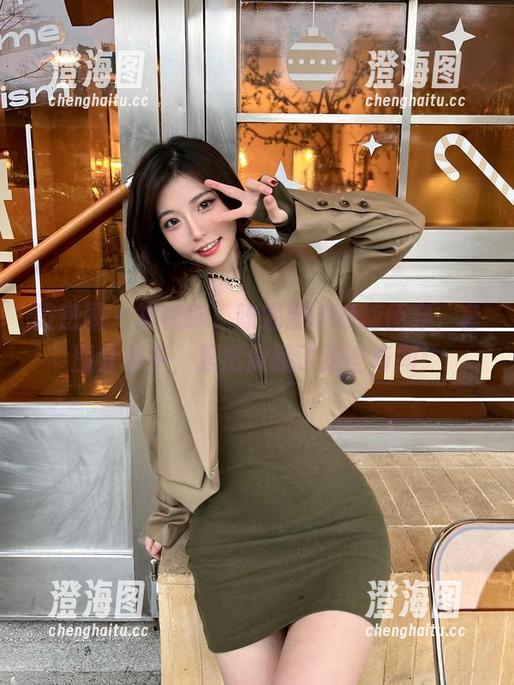 陈妮妮UNI 微密圈 - 短裙嘛,陈妮妮UNI随便穿,套图分享中,居然隐藏了这些奇闻!
