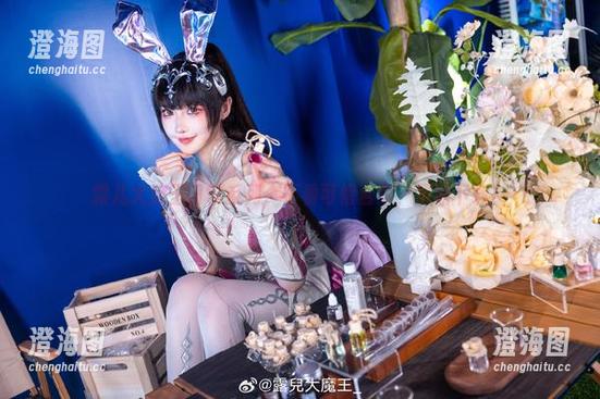 露儿大魔王日常系列，不看可惜合集，果断下载！