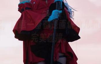 图片里，随意一瞥都是面饼仙儿和花嫁的完美碰撞。