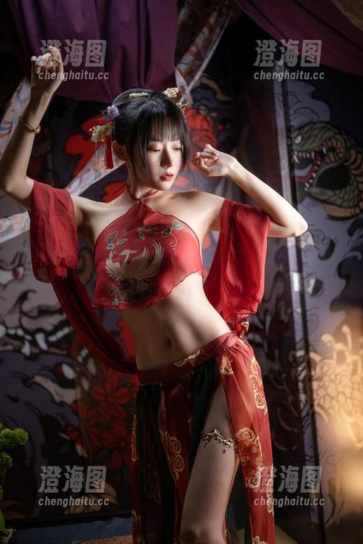 香草喵露露的无圣光套图！西装和袜子的组合，出乎意料吧？