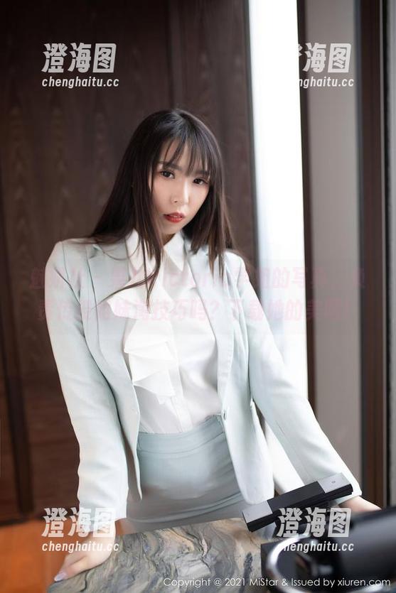 魅妍社 - 果儿Victoria学姐的写真，负责传授姐妹淘技巧吗？下载她的美吧！
