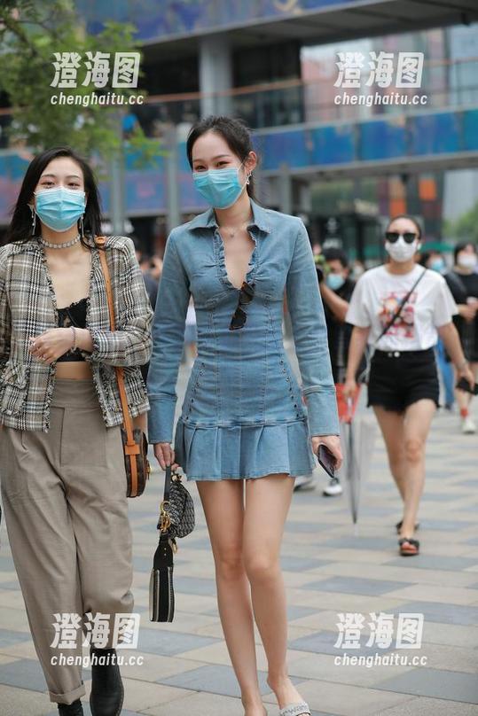 魔镜街拍 魔镜街拍:当照片成了女上司留我的挡箭牌!
