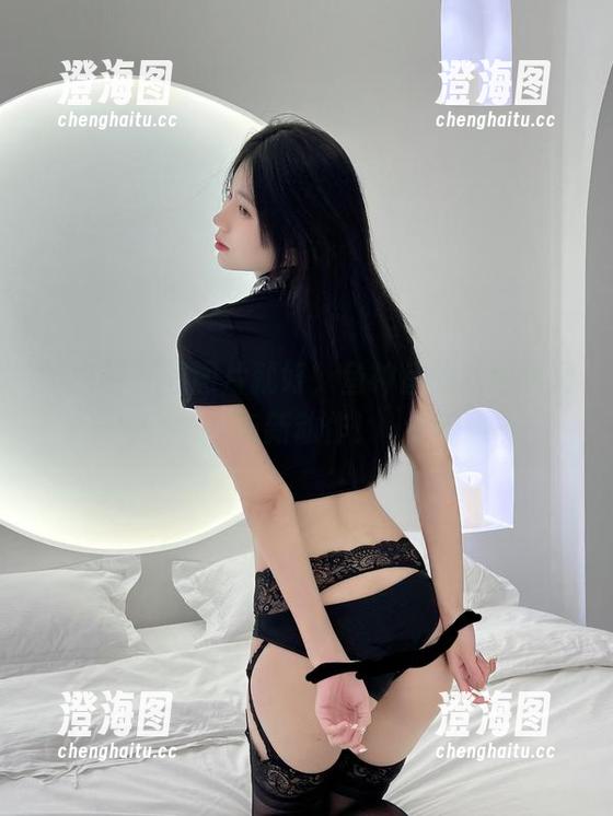 微密圈 - 看图片就好，鱼神鱼的私拍腿又有新动作！